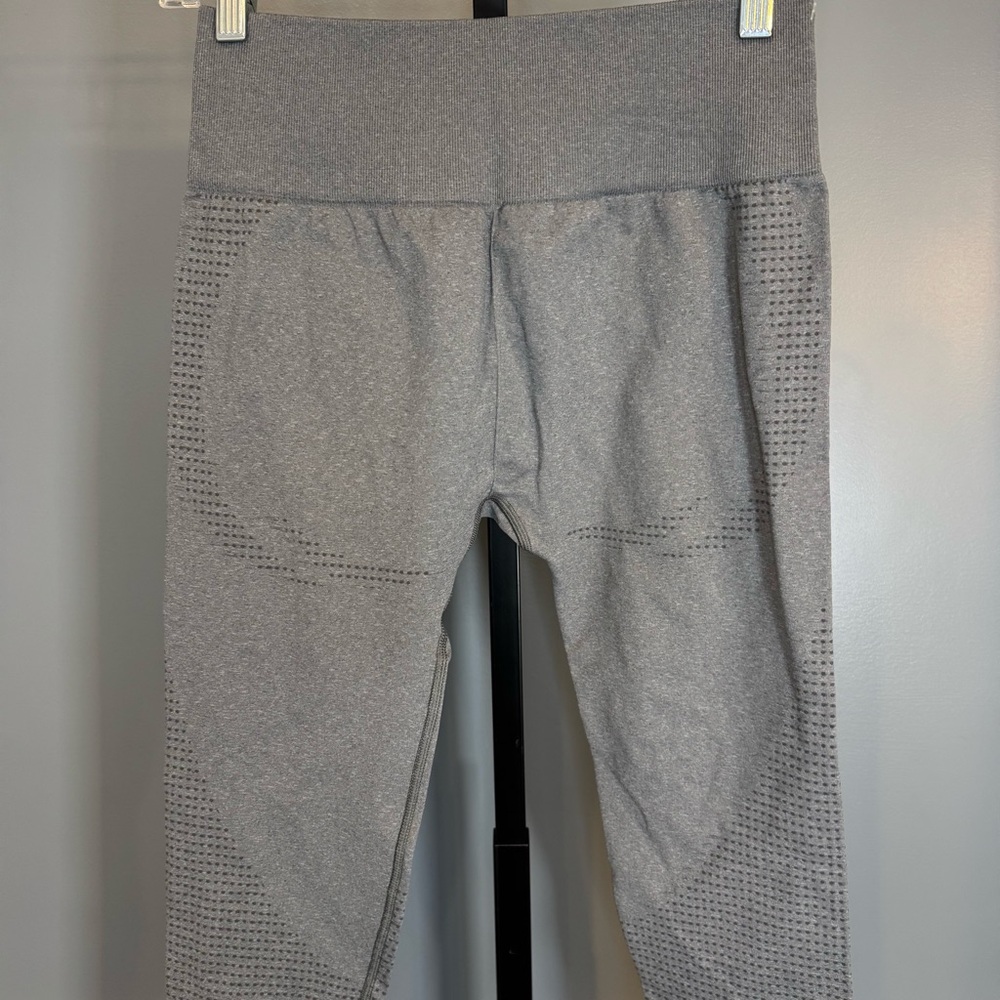 Gymshark Seamless High Waisted Leggings Gray Size L - Picture 8 of 11
